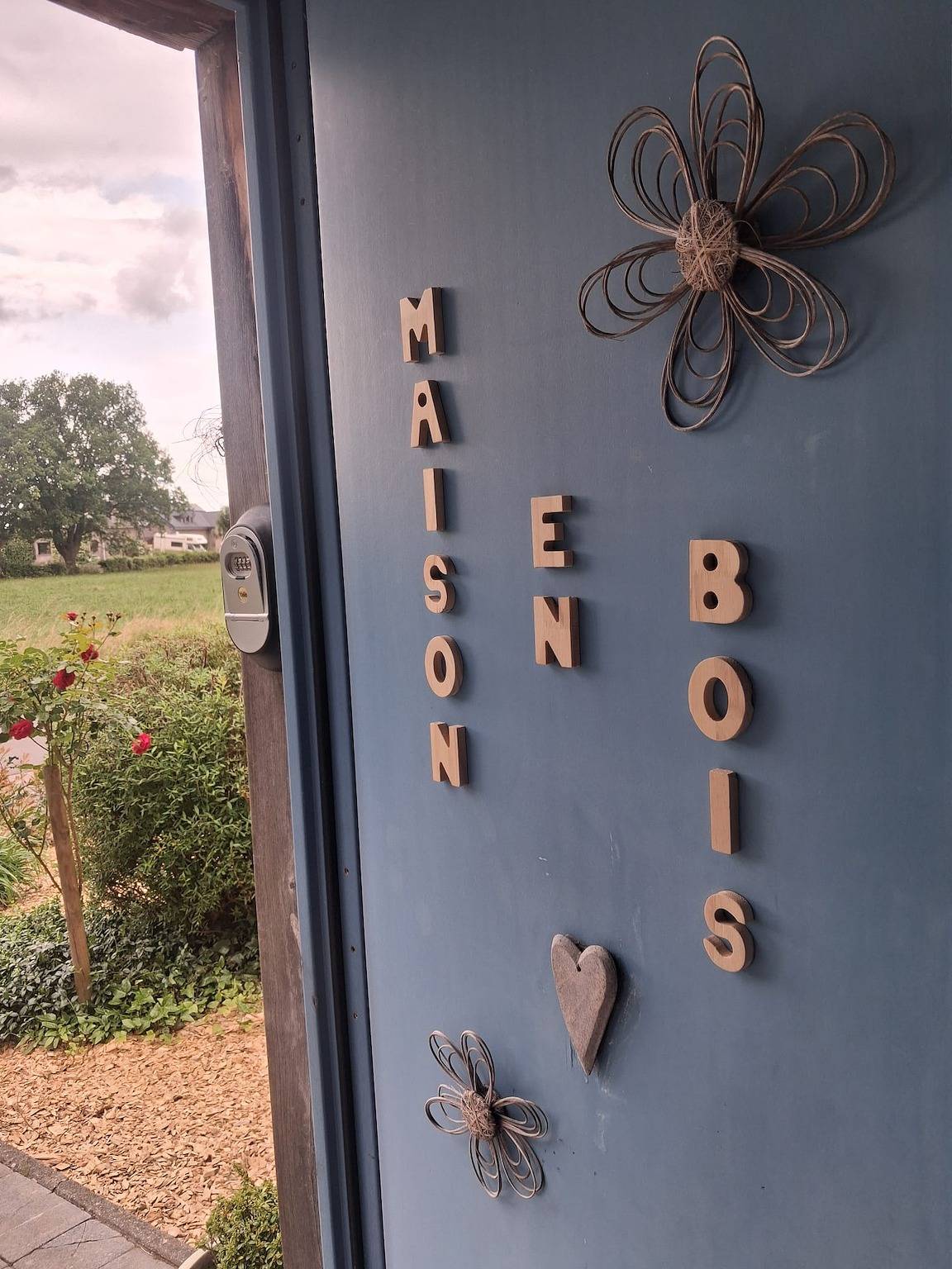 Schönes charmantes Holzhaus in Lontzen, Lüttich und Umgebung