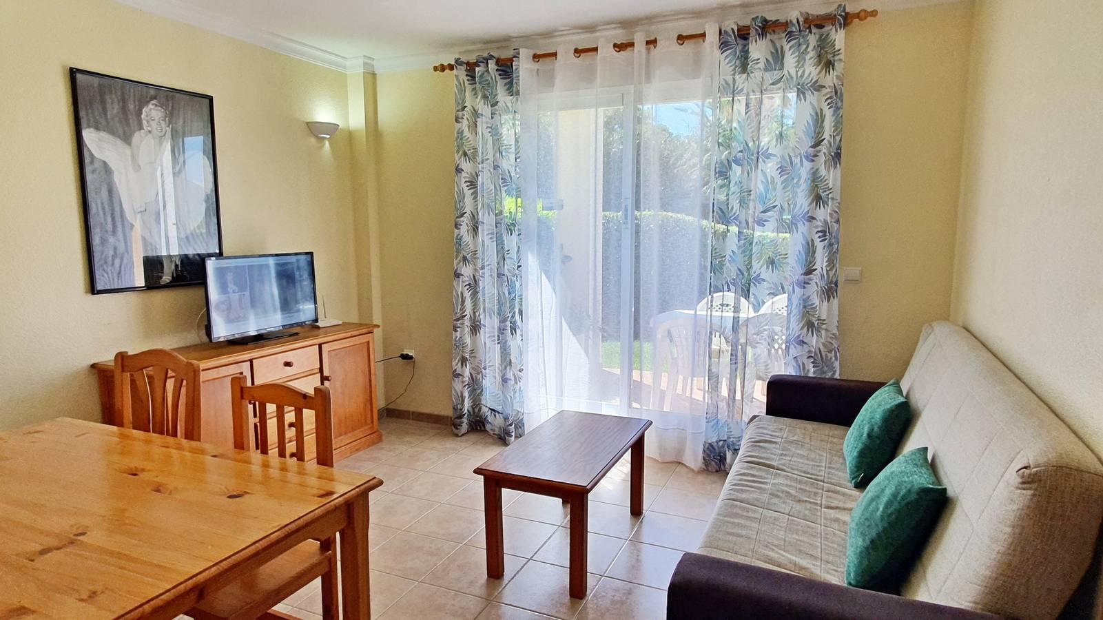 Apartamento entero, Los Juncos 12ª - 1º - 53ª     /   Playa De Xeraco in Playa Xeraco, Jaraco
