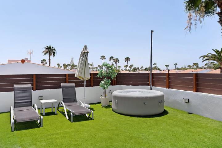 Ferienwohnung für 4 Personen, mit Garten und Whirlpool sowie Kinderpool in Maspalomas - 2