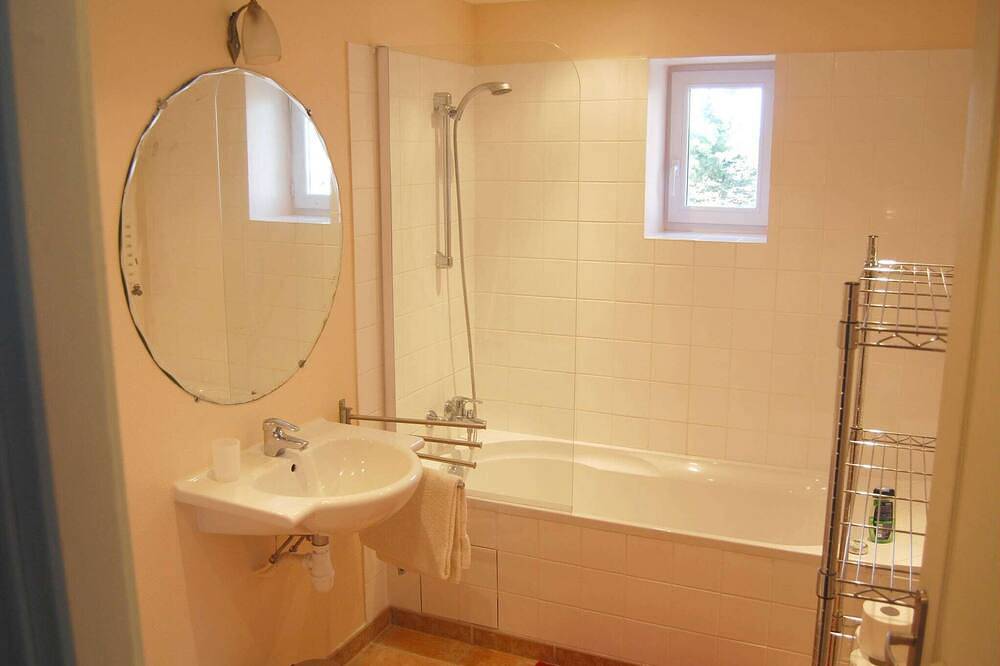 Villa in Provence mit Pool und Stadtnähe in Valréas, Enclave de Valreas