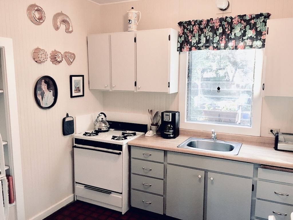 Gemütliches 1 Br Cottage 2 Blocks Sonoma Plaza !! in Sonoma, California North Coast