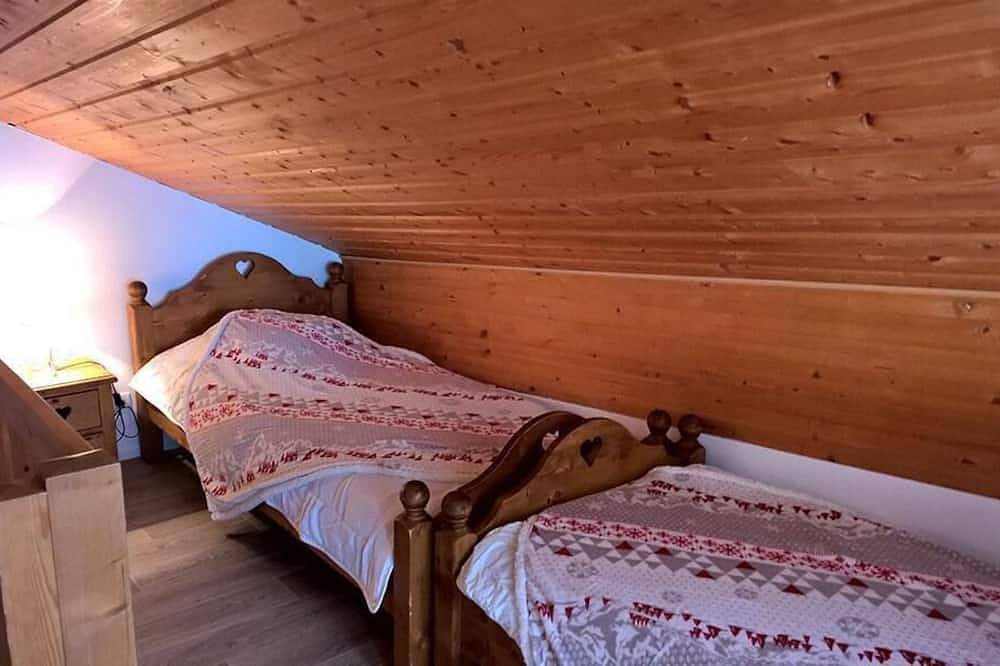 Appartement entier, À 160m des pistes de ski, 1er étage, balcon, casier à ski, 90m², La Norma in La Norma, Villarodin-Bourget