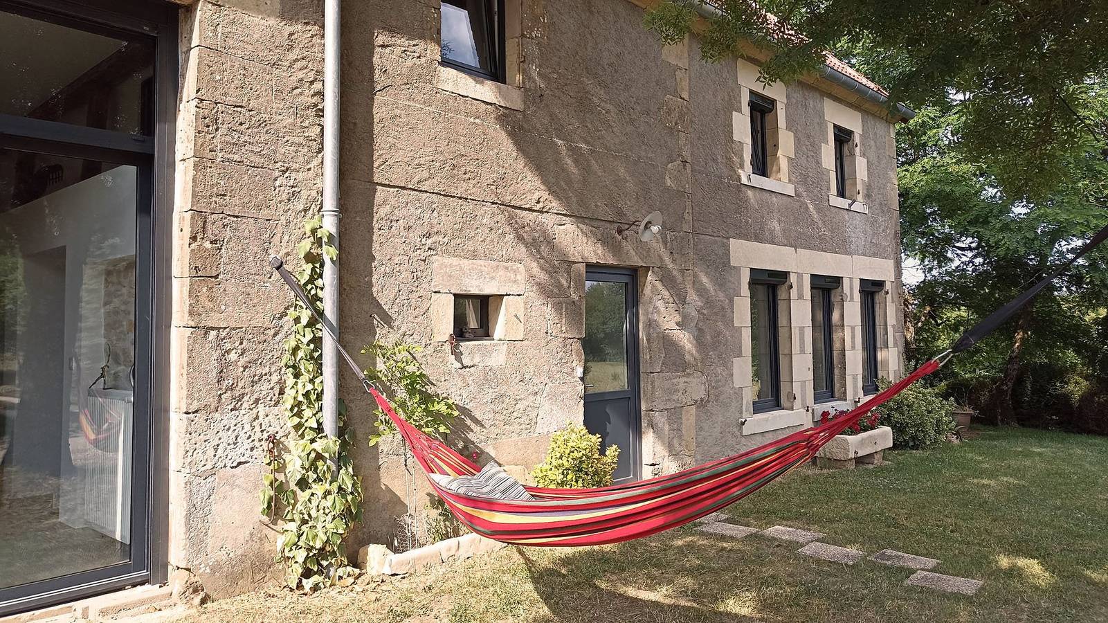 Les Chaumes, chambres d'hôtes - 1000 Pattes in Châteauneuf-Val-de-Bargis, Nièvre