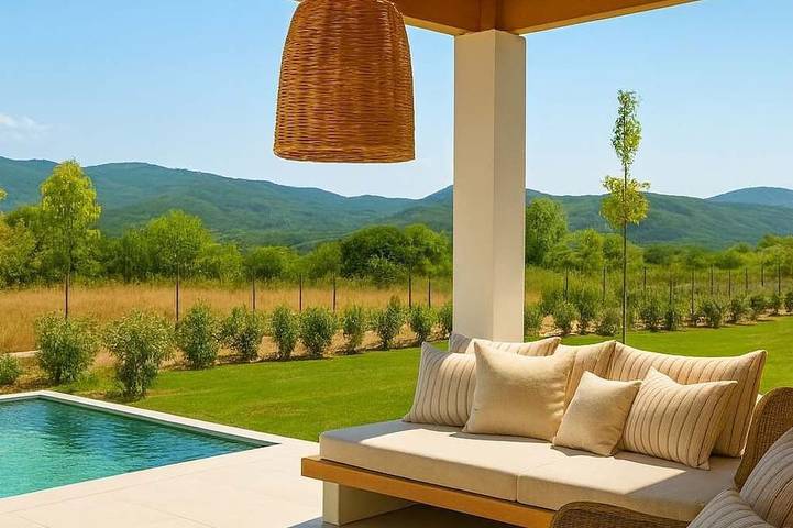 Villa for 4 people, with pool and balcony as well as garden in Halkidiki