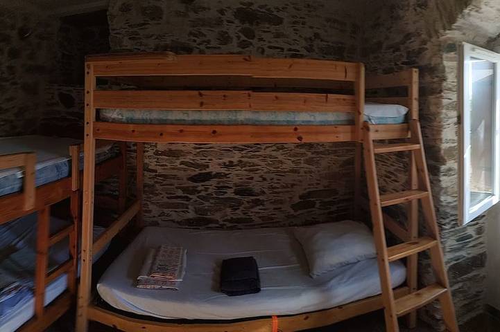 Gîte pour 10 personnes, avec terrasse, animaux acceptés à Brando - 2