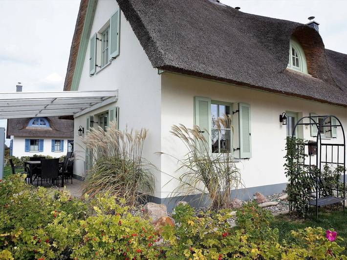 Ferienhaus für 5 Personen, mit Garten und Seeblick sowie Terrasse und Sauna, kinderfreundlich in Zierow