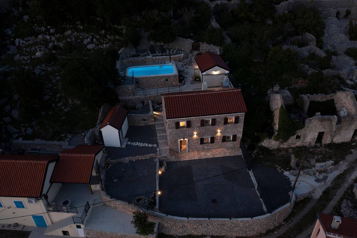 Villa Ana in Cesarica, Naturpark Velebit