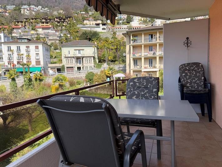 Ferienwohnung für 2 Personen, mit Balkon und Garten sowie Sauna und Ausblick in Muralto