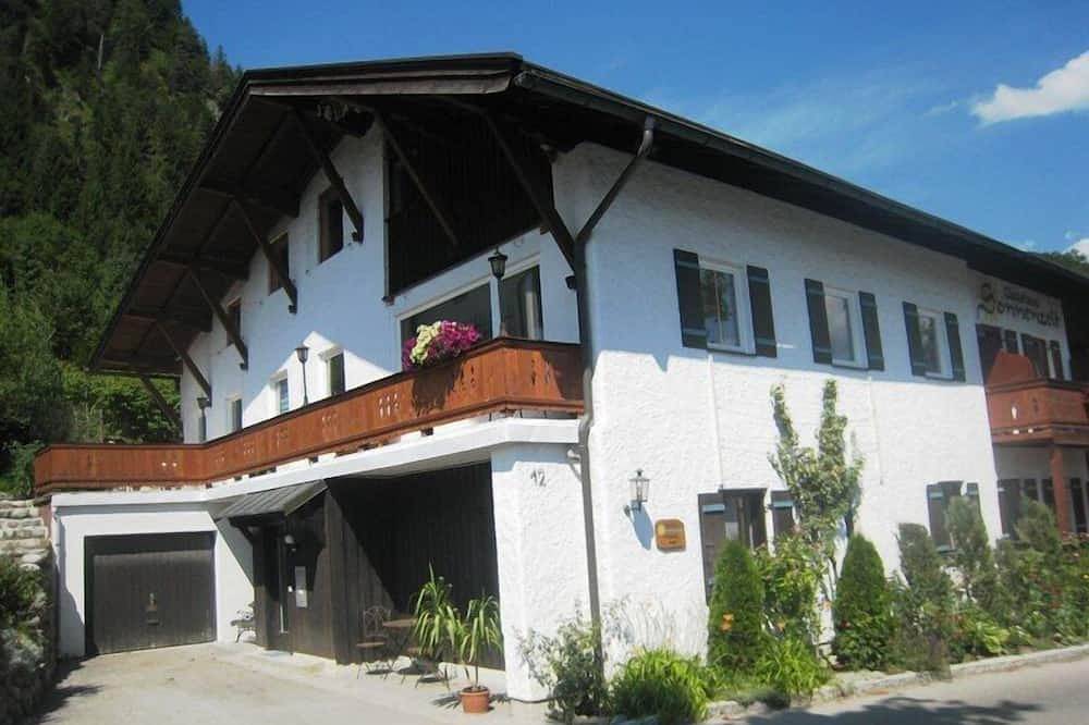 Ganze Wohnung, Ferienwohnung für 2 Personen, 38 qm, separates Schlafzimmer in Reit im Winkl, Bayerische Alpen