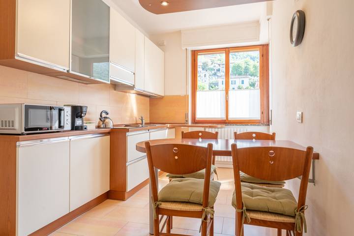 Apartamento entero, Lecco Adventure Base in Lecco, Alpes de Bérgamo Occidental