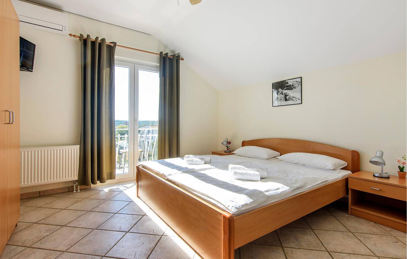 Ganze Ferienwohnung, Ferienwohnung für 2 Personen mit Terrasse in Jezera, Murter