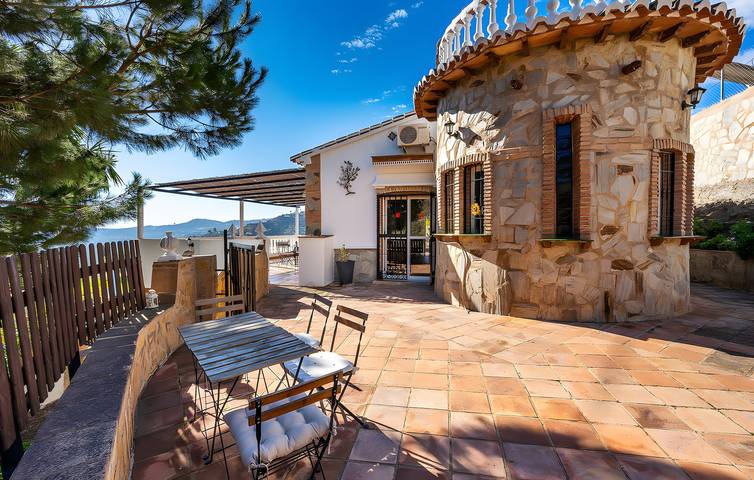 Landhus for 5 personer med have in Frigiliana, Costa del Sol