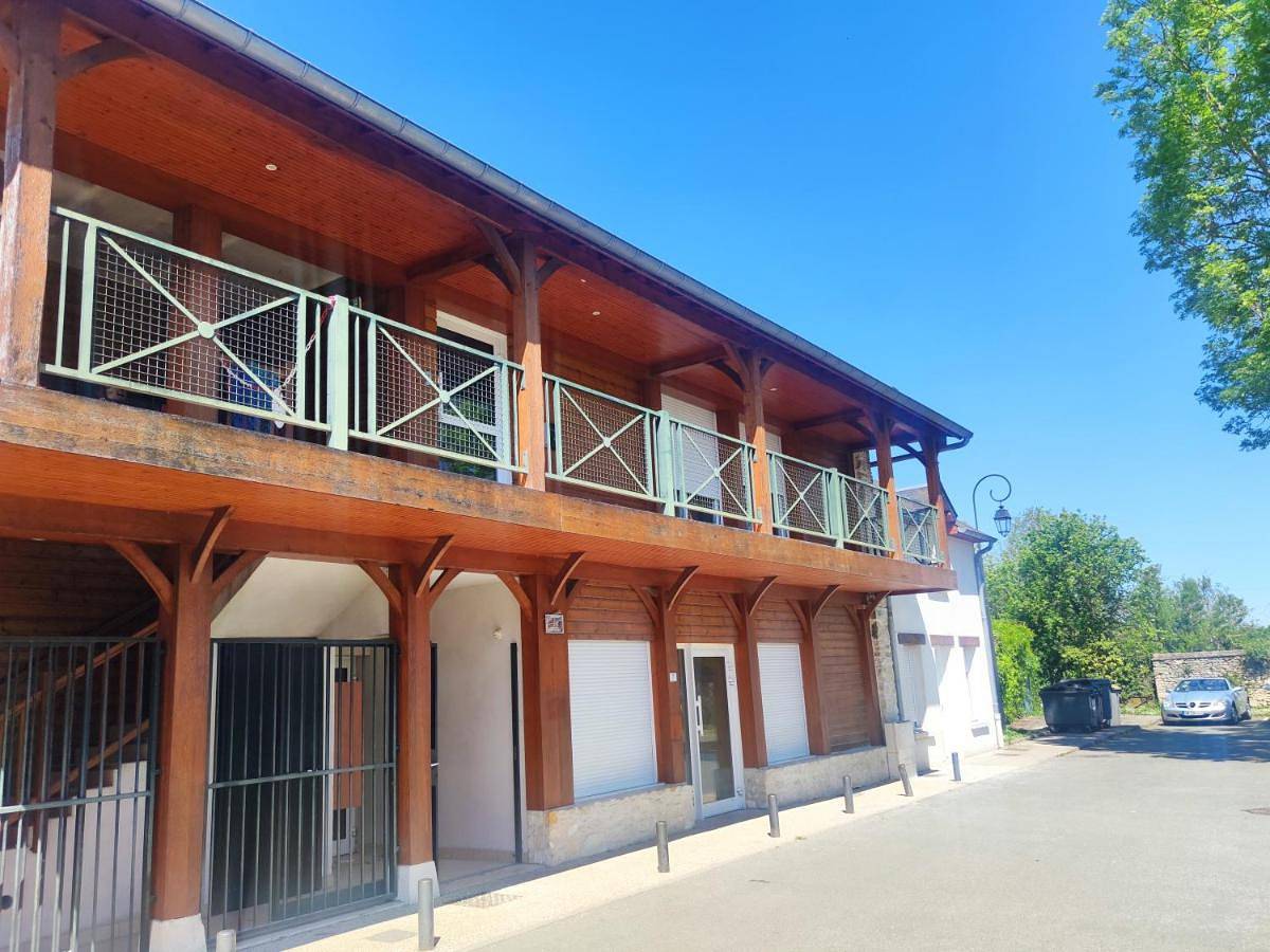 Maison Desfougères & Gîte dortoir 6 chambres du Moulin in Fourges, Région de Les Andelys