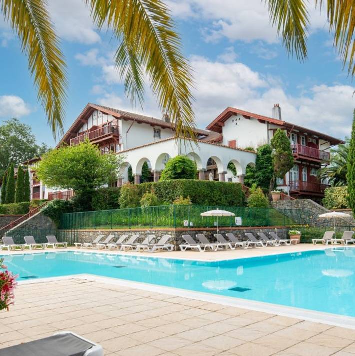 Apartamento para 4 personas, con Balcón y Terraza además de Jardín y Piscina para niños en Pais Vasco Frances