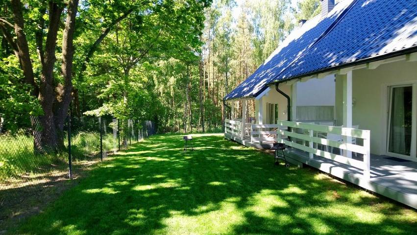 Ferienhaus für 6 Personen, mit Terrasse und Garten sowie Sauna und Ausblick in Sassin