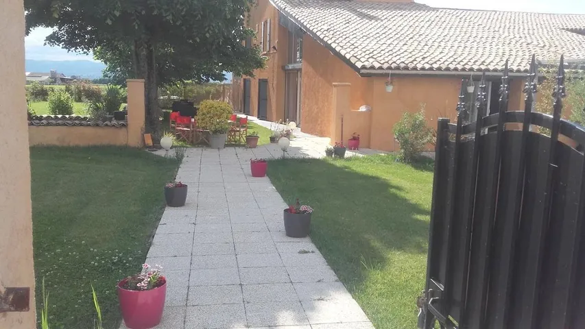 Bed and Breakfast für 3 Personen, mit Whirlpool und Garten sowie Pool - 1