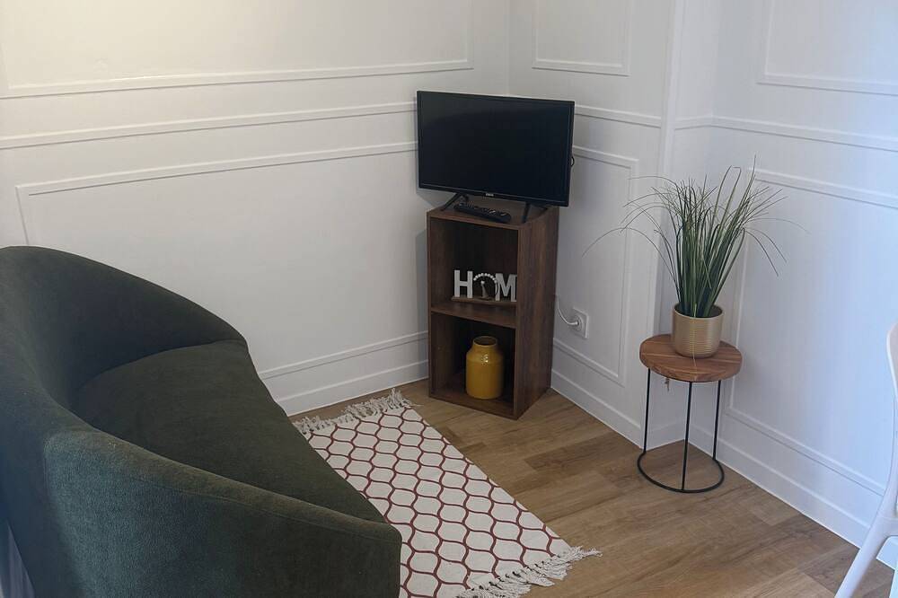 Entire apartment, The little cocoon in Vierzon, Vierzon Region