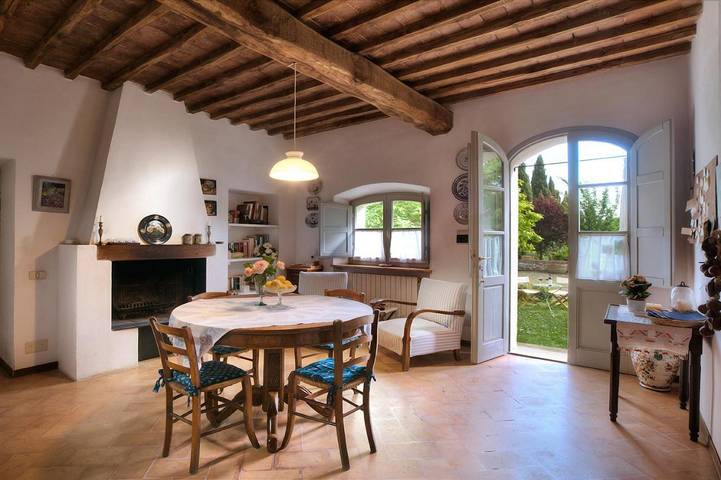 Appartamento per 4 persone, con panorama e giardino, con animali domestici in Castelnuovo Berardenga