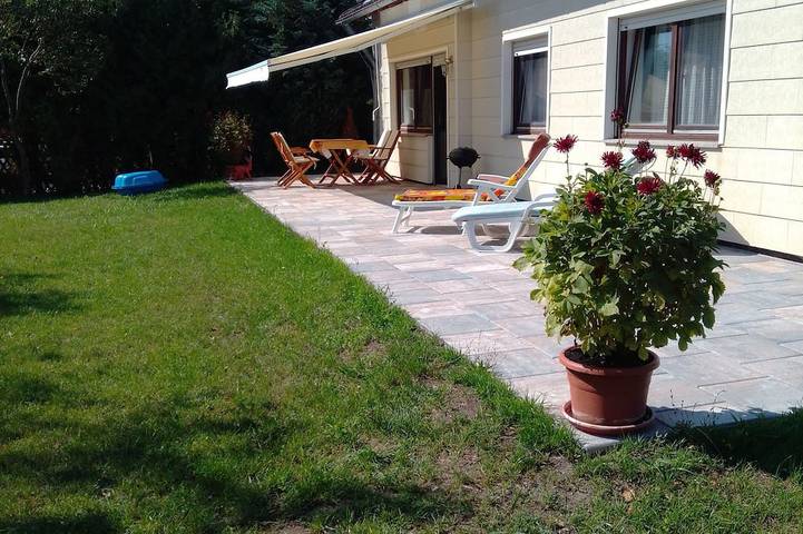 Ferienhaus für 4 Personen, mit Terrasse und Garten - 1