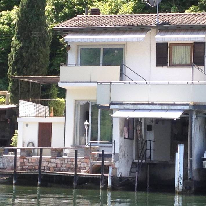 Location de vacances pour 4 personnes, avec vue ainsi que vue sur le lac et jardin dans Riva San Vitale - 4