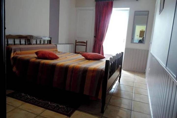 Gîte pour 6 personnes, avec jardin à La Taillée - 4