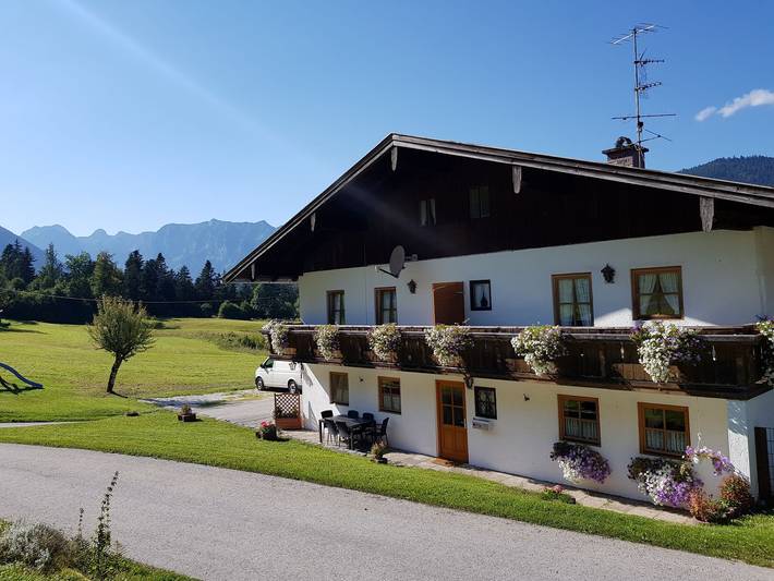 Ferienwohnung für 2 Personen, mit Balkon und Terrasse sowie Garten in Schönau am Königssee
