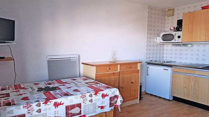 Ganze Wohnung, P404 - Apartment 3/4 Personen In Station Centre in Puy-Saint-Vincent, Nationalpark Écrins