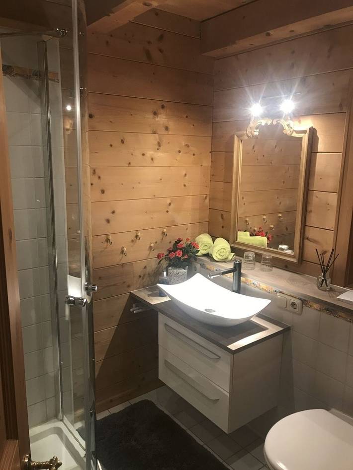 Ferienwohnung für 2 Personen, mit Balkon und Whirlpool sowie Terrasse und Sauna am Schliersee - 4