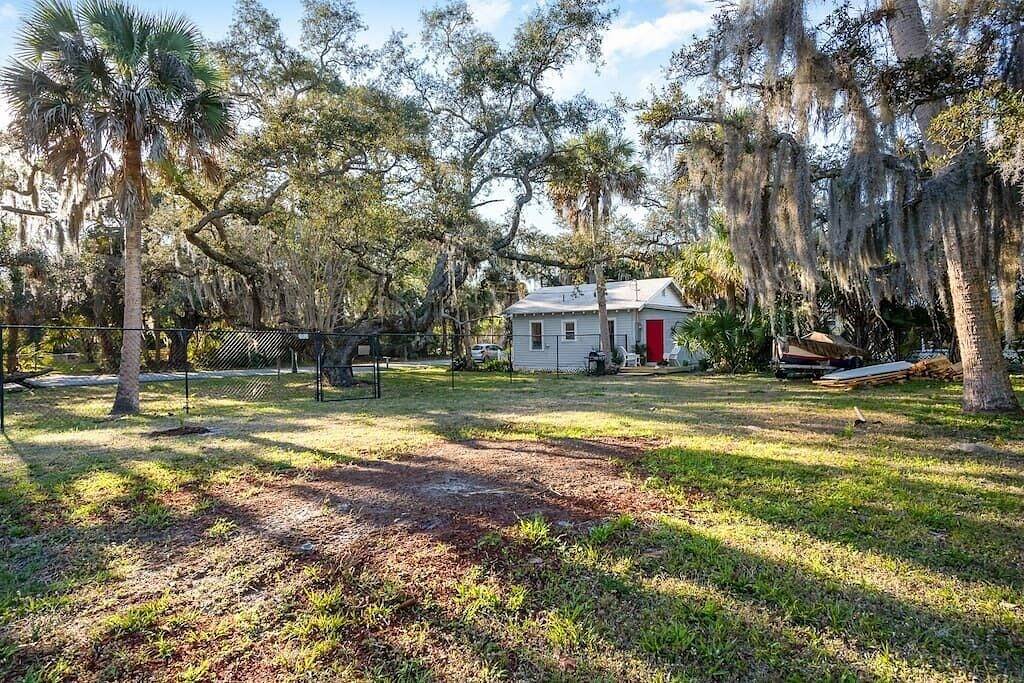 Melwood · Charming 2/1 Cottage near River · 9 min to Beach in Melbourne (FL), Space Coast