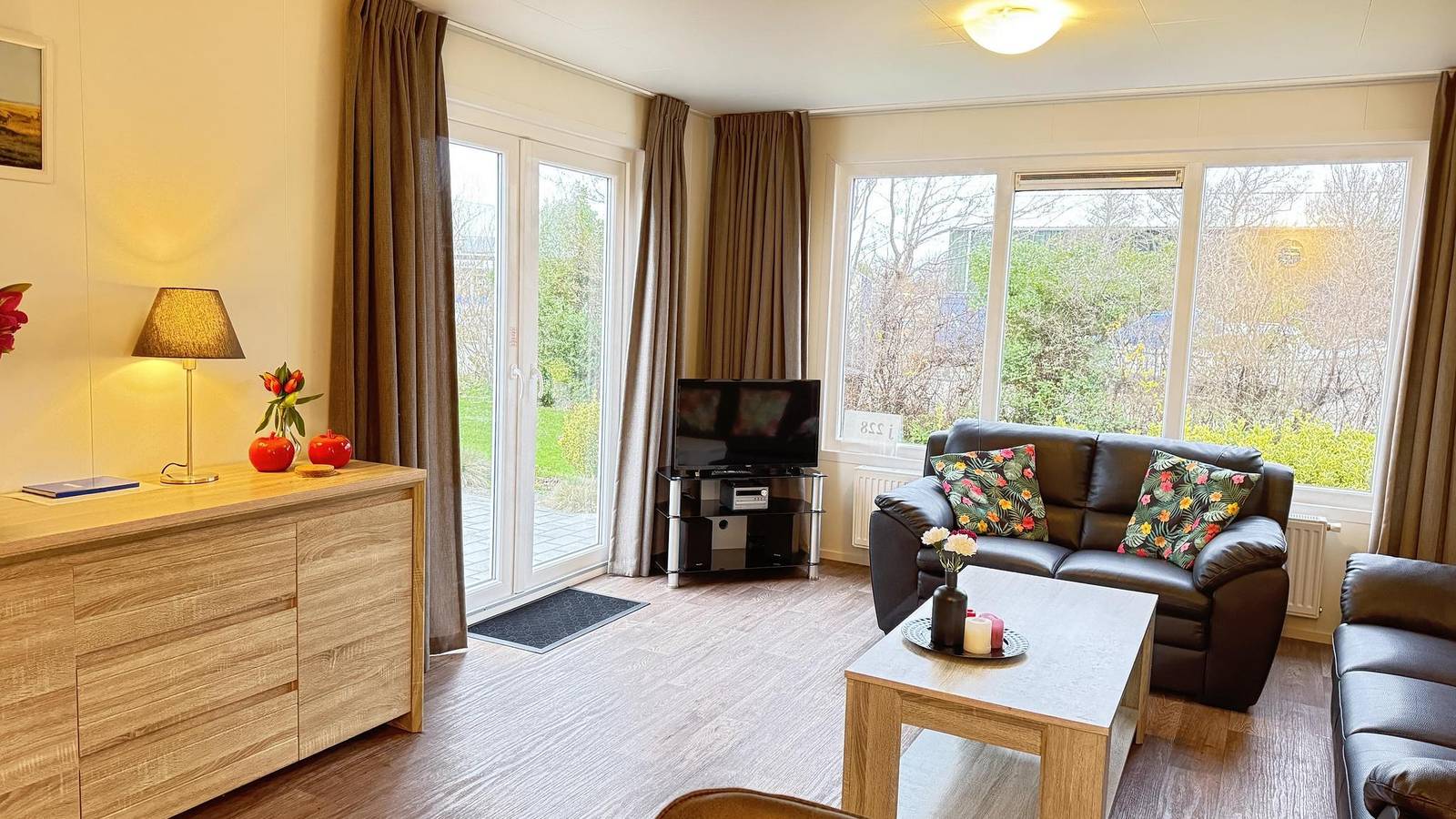 De Watersnip — J 228 in Petten, Noord-Holland - Kust van de Noordzee