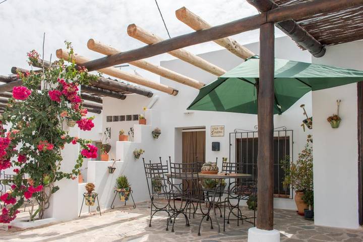 Casa rural para 6 personas, con Balcón y Terraza además de Jardín y Vistas en Níjar - 2