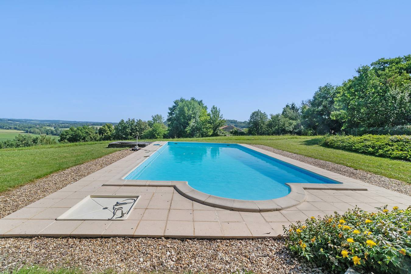 Maison de campagne « La Tuilerie » avec piscine privée et jardin privé in Vanxains, Périgord Vert