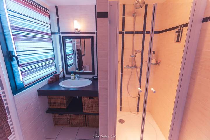 Location de vacances pour 10 personnes, avec jardin et terrasse, animaux acceptés dans Port Blanc (Penvénan) - 4