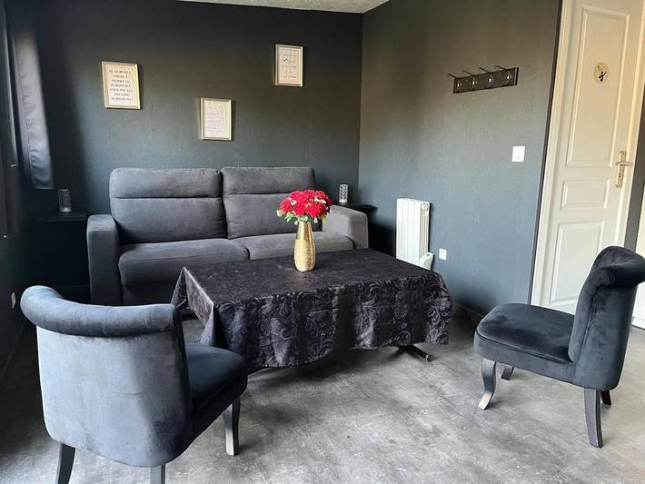 Gîte pour 2 personnes, avec terrasse à Couilly-Pont-aux-Dames