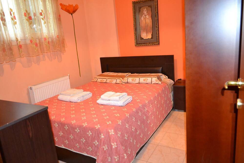 Vasiliki's cozy house \nindependent 3 beds/1 bath apartment in Nea Michaniona in Nea Michaniona, Thessaloniki und Umgebung