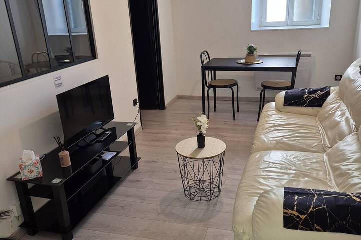 Appartement entier, L'Atelier T2 Cosy en Rez-de-chaussée in Saint-Gaudens, Haute-Garonne