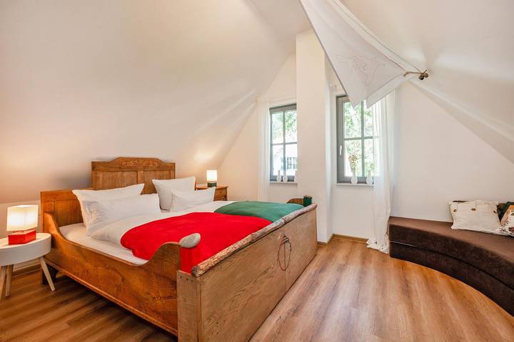 Ferienhaus auf Usedom im Fischerdorf im Grünen – mit Sauna & großem Garten in Zirchow, Usedom