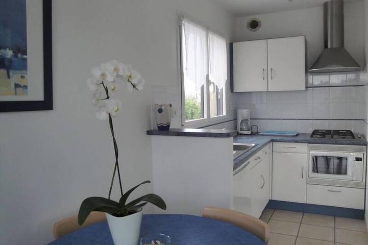 Gîte pour 2 personnes, avec jardin dans Plage du Ruguel - 3