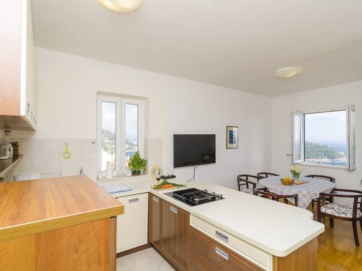 Ferienwohnung für 6 Personen, mit Balkon und Terrasse in Dubrovnik - 2