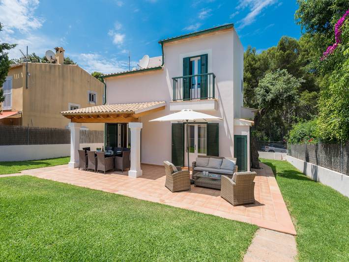 Ferienhaus für 8 Personen, mit Garten und Pool, kinderfreundlich in Cala Sant Vicenc