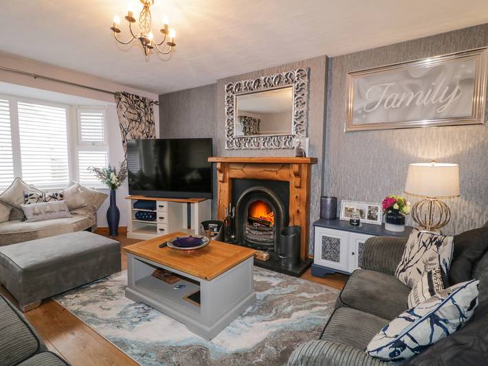 Gîte pour 8 personnes, avec jardin à Ballycastle - 4