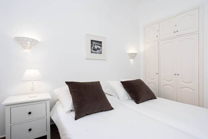 Appartement entier, Retraite romantique avec Wifi gratuit en position privilégiée avec une vue imprenable in Playa de los Guíos, Santiago del Teide