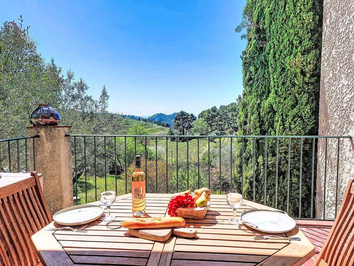 Location de vacances pour 6 personnes, avec piscine et jardin à Le Beausset - 3