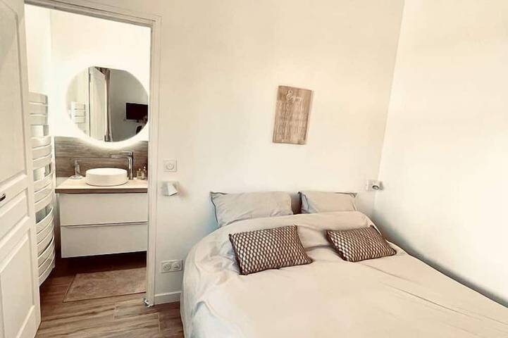 Location de vacances pour 4 personnes dans Plage de Gigaro - 2