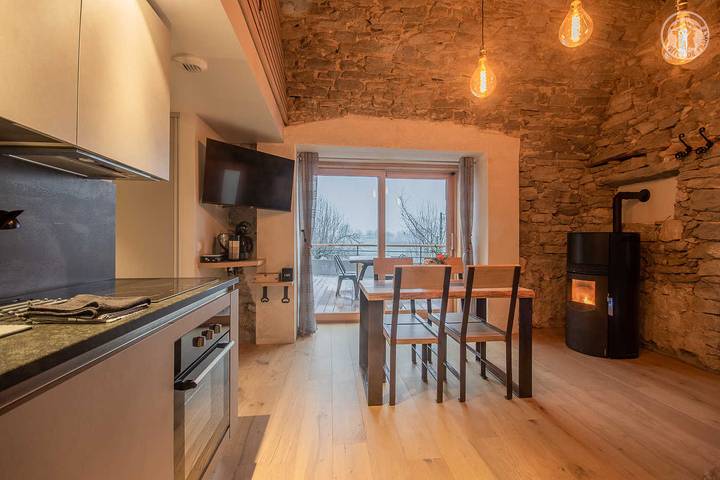 Gîte pour 2 personnes, avec terrasse et jardin, animaux acceptés dans les Alpes francaises - 2