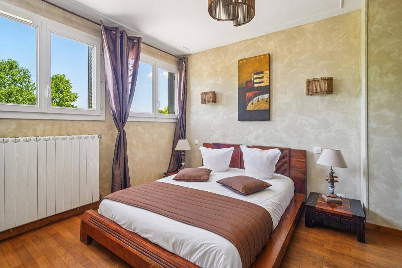 Small Single Room in Roissy-en-France, Val-d'Oise