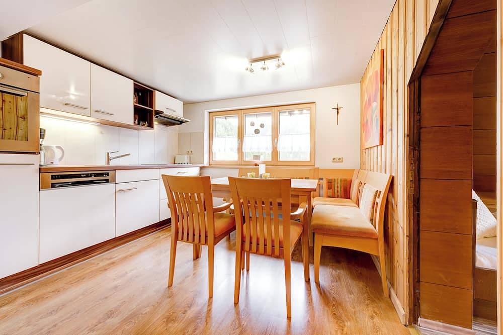 Ganze Wohnung, Ferienhaus Schwendehof Fewo 1 in Fontanella, Bezirk Bludenz