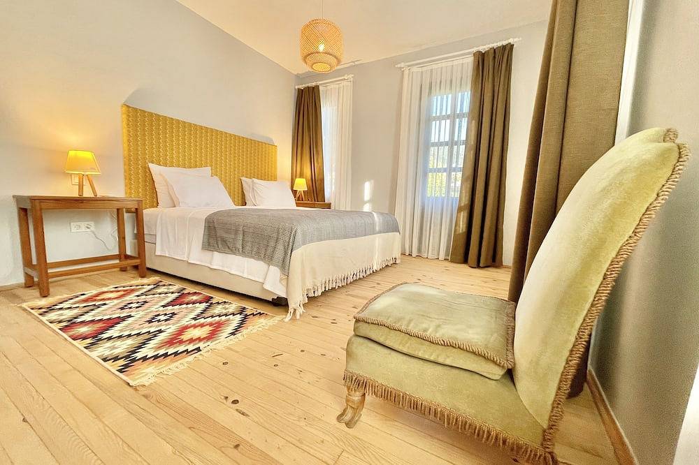 Villa Babylon - 5* Luxury Villa, Heated Pool, Whirlpool, Bbq Terrace, Wifi. in Fethiye, Muğla Province