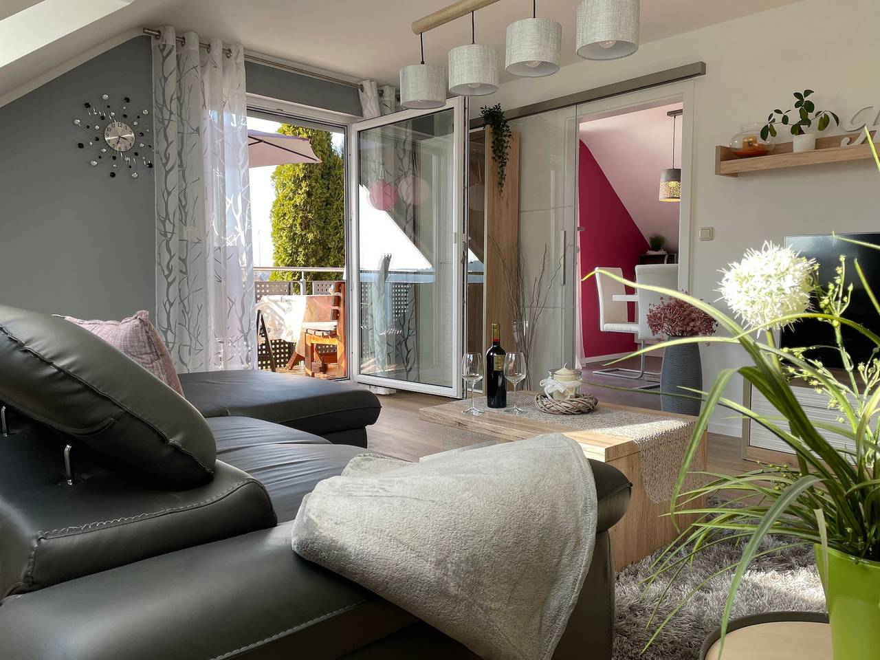 Ganze Ferienwohnung, Schöne Ferienwohnung in Schauenstein-Hof im Frankenwald mit Loggia 100qm in Schauenstein, Landkreis Hof