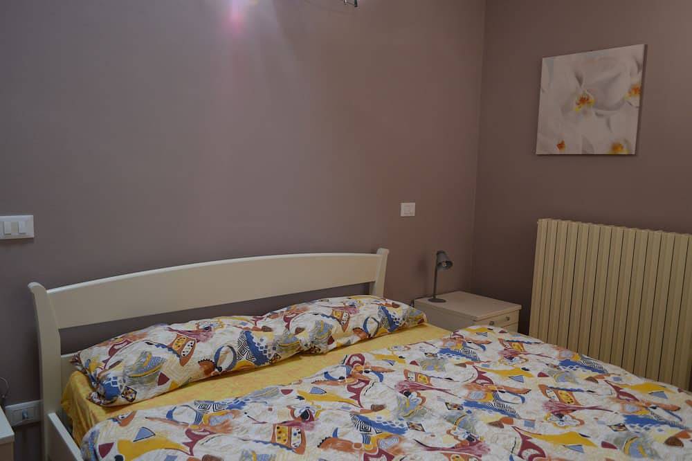 Geheel appartement, Roe Volciano: Appartement - Roè Volcianocharmante woning in Roè Volciano, Garda Bergen